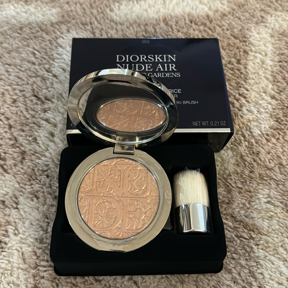 Dior Skin Highlighter